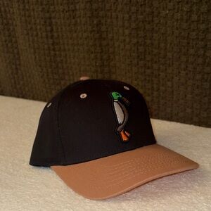 24.7HUNT Duck Trucker Hat NWT
